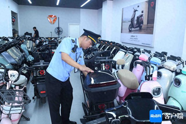 爱玛锂电电动自行车_自行车电动锂电爱玛能用吗_爱玛锂电池自行车