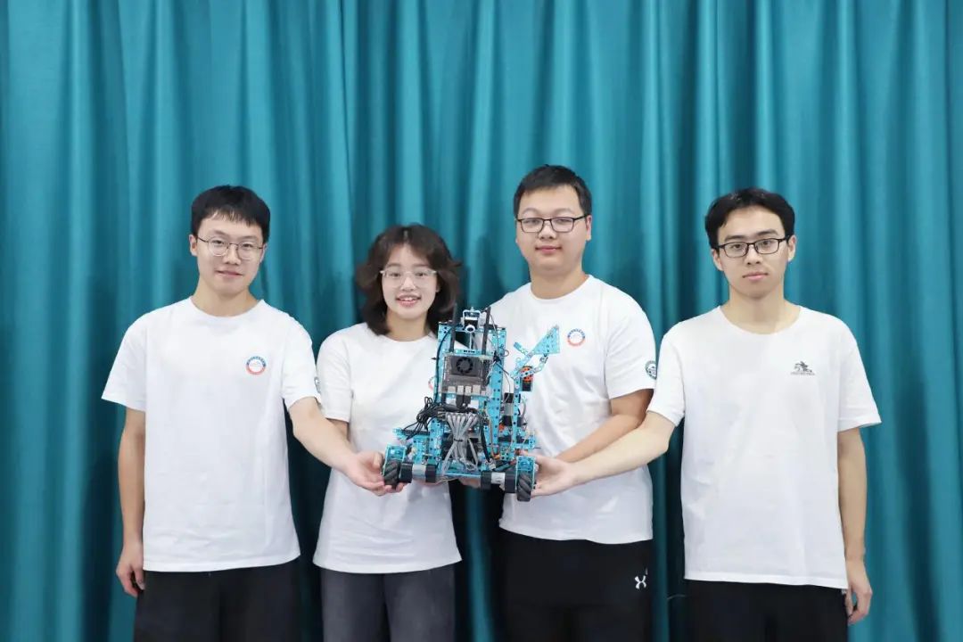 恩智浦智能车大赛报道_武汉大学智能车队 第十九届全国大学生智能汽车竞赛 武汉大学智能车队获奖情况