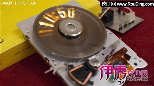 废旧硬盘改造DIY_硬盘盘片材质_硬盘创意手工制作