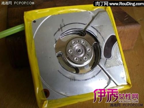 废旧硬盘改造DIY_硬盘盘片材质_硬盘创意手工制作