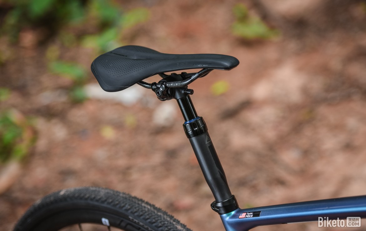 rockshox xc32_全地形公路车Gravel Bike S-Works Diverge Future Shock减震器渐进式弹簧_全地形公路车Gravel Bike S-Works Diverge涂装变色龙漆面工艺