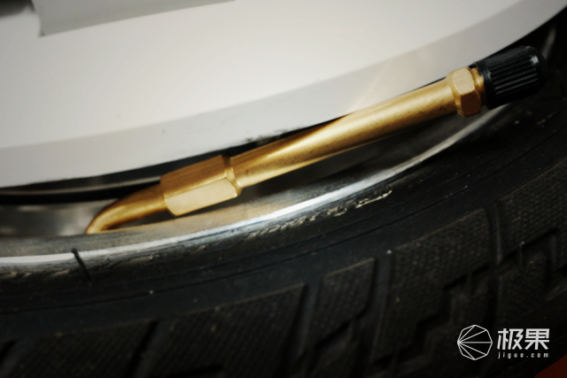 智能平衡车品牌_单轮平衡车使用体验_Ninebot One A1 平衡车