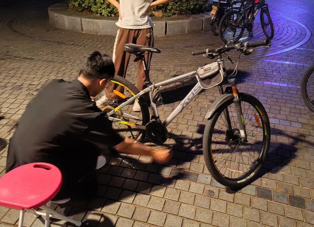 厦大小绿_厦门大学公共自行车维修团队_厦门二手自行车