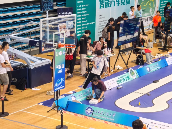 星空体育app官方下载 西华学子在2024年第十九届全国大学生智能汽车竞赛全国总决赛获佳绩