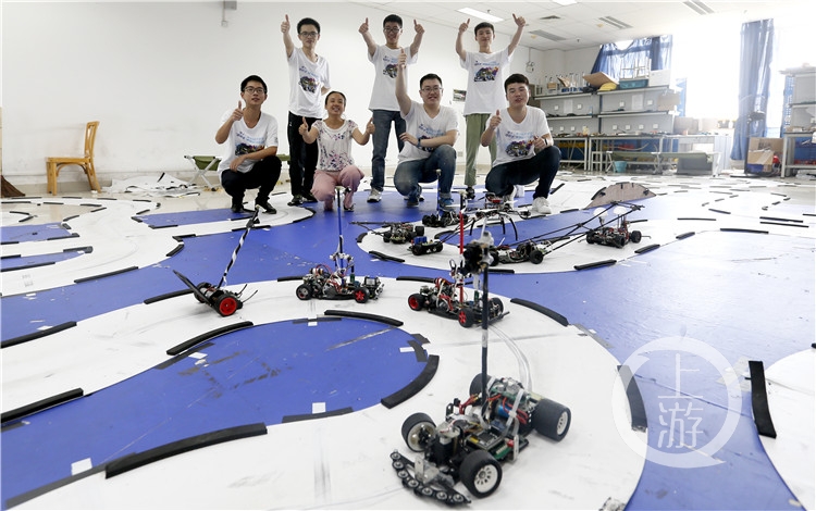 12届恩智浦智能车大赛_重庆大学智能汽车竞赛特等奖_重庆大学光电工程学院智能车