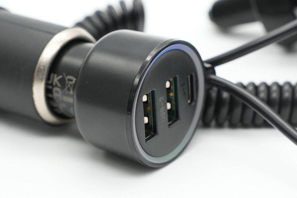 机乐堂带线款多端口车载蓝牙发射器_机乐堂车载蓝牙发射器拆解_智能蓝牙gps定位车充