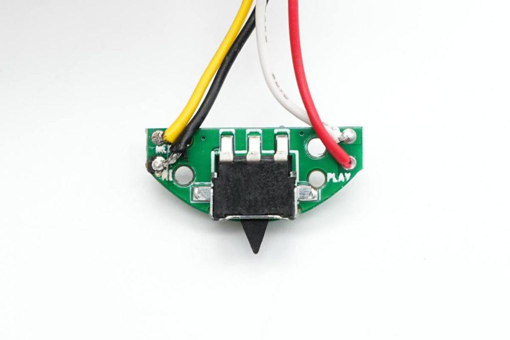 机乐堂车载蓝牙发射器拆解_智能蓝牙gps定位车充_机乐堂带线款多端口车载蓝牙发射器