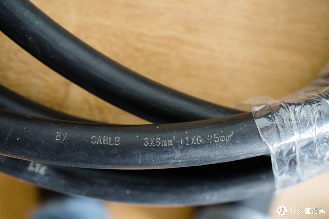 随车充缆上控制与保护装置_随车充模式2_智能蓝牙gps定位车充