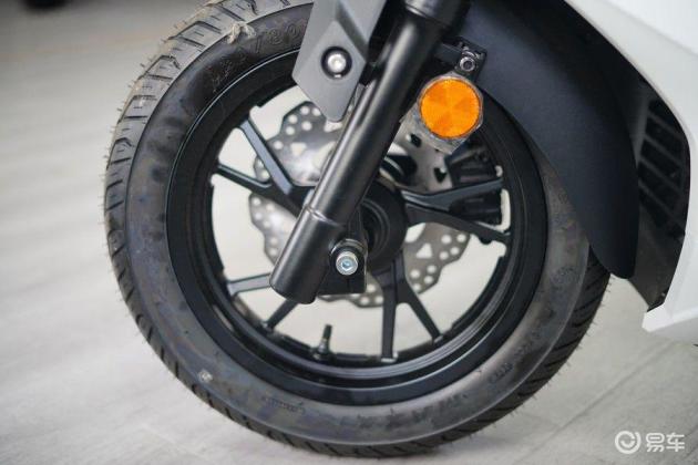 光阳赛艇S350黑武士 31980元 性价比踏板摩托车_庞巴迪350多少钱