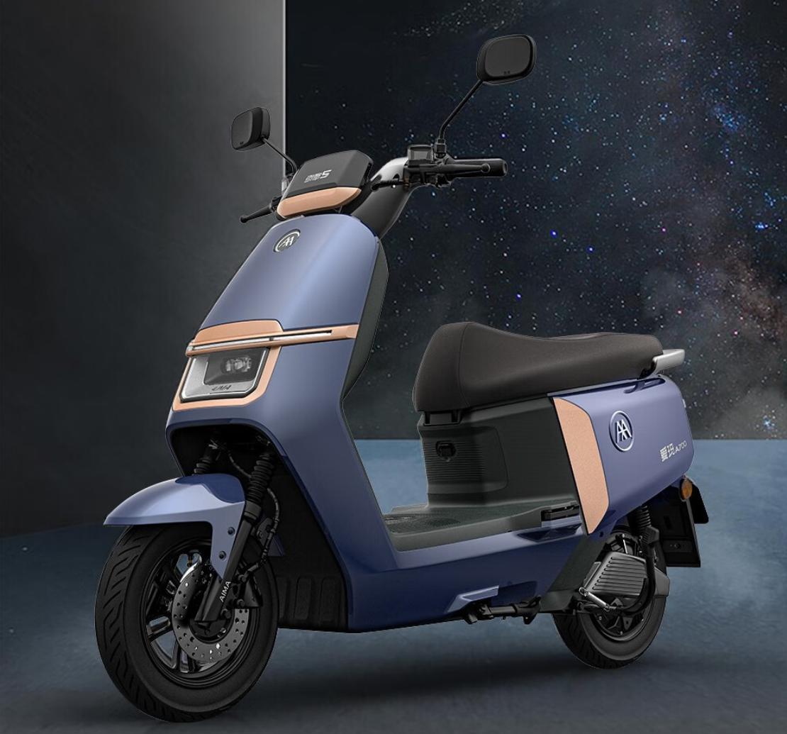 二线品牌电动车测评_金箭电动车代言人图片_金箭电动车续航400里