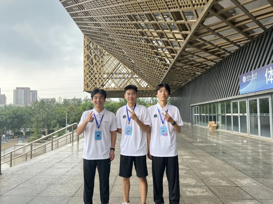 飞思卡尔智能车大赛_全国大学生智能汽车竞赛 江南大学 智能车俱乐部