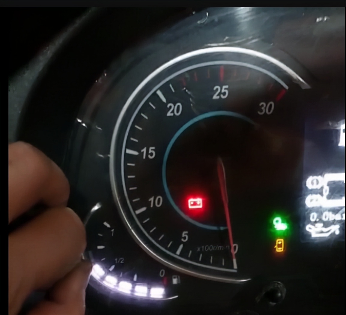 发动机飞轮齿圈_起动机检测线使用方法_起动机故障诊断流程