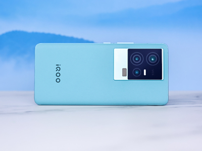 一款关于iQOO 11的评测推出，其“Super”意义不仅在于配置有优势，更存在于带有电竞水准体验之处！