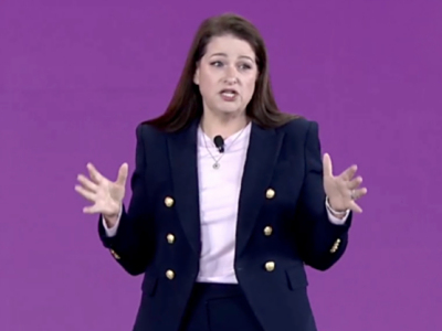 英特尔名为Michelle Johnston的人士表示,要凝聚力量于生态,实现共同赢利,加快人工智能个人计算机进入一个新的阶段 。